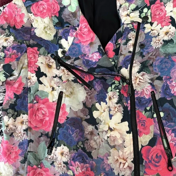 $400 retail Rebecca Minkoff Floral moto jacket M. Lowest price on Poshmark! - Picture 6 of 14